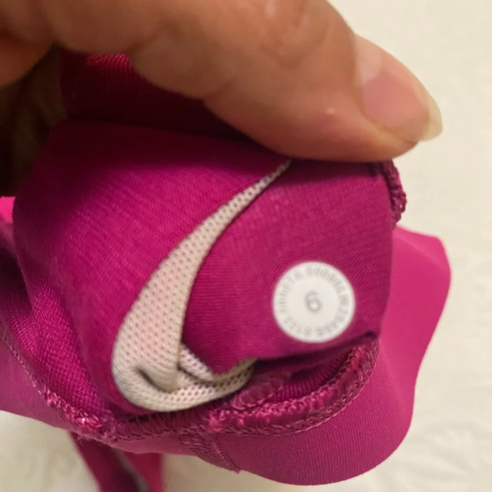 lululemon athletica Fuchsia Energy Bra - Medium Support